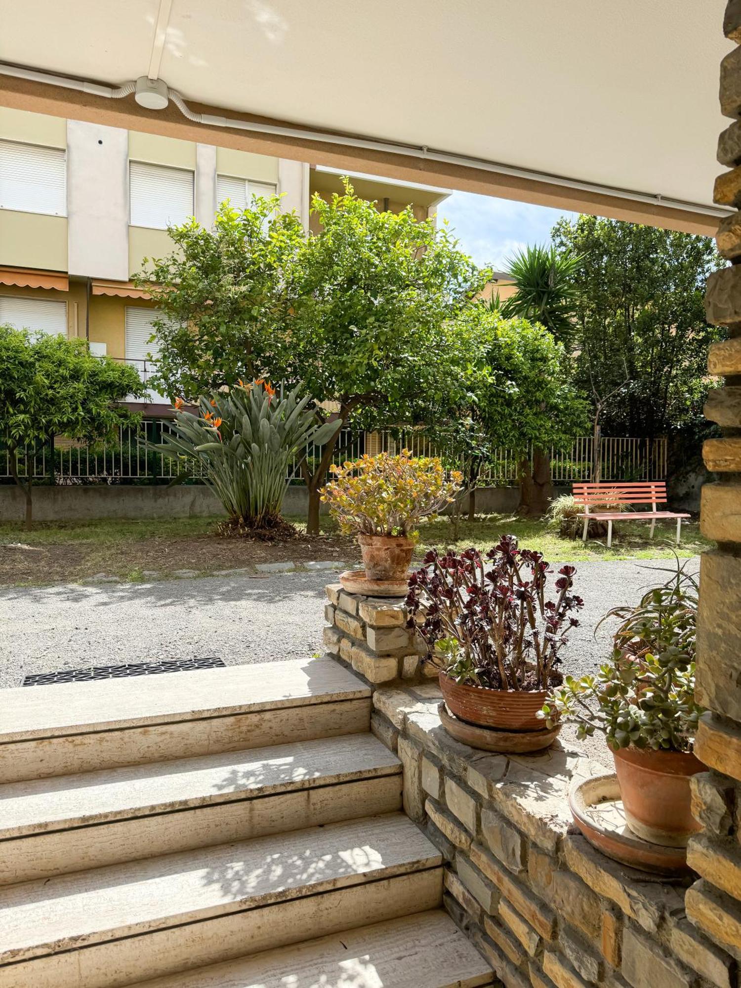 Casa Febo, In Centro Con Parcheggio Privato A 200 Mt Dal Mare Hotel Bordighera Luaran gambar
